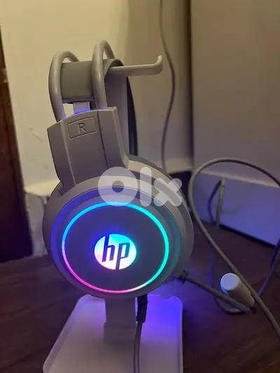 سماعة hp شبه جديدة نوعية جيدة تواصل علخاص للتفاصيل