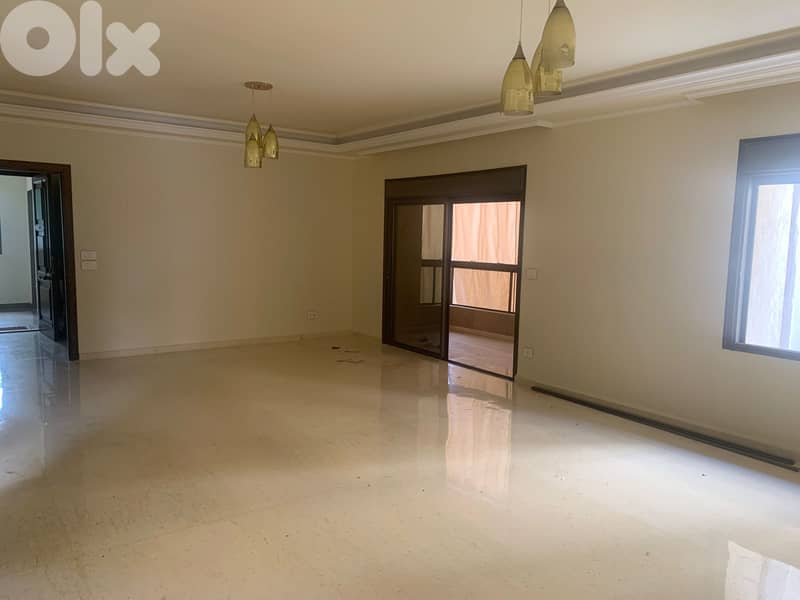 RWK242EN - Well-maintained unfurnished apartment for rent in Ghadir 0