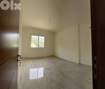 Apartment for sale in BREIJ Jbeil - شقة للبيع في بريج - جبيل