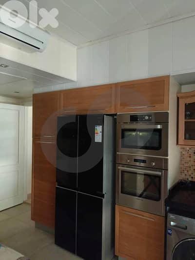 Calm Area,Prime location ,Beirut - Spears /بيروت - سبيرز  REF#YO133706