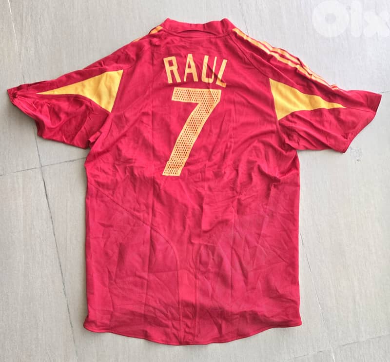 Raul Gonzales Original Football Shirt   Large 1