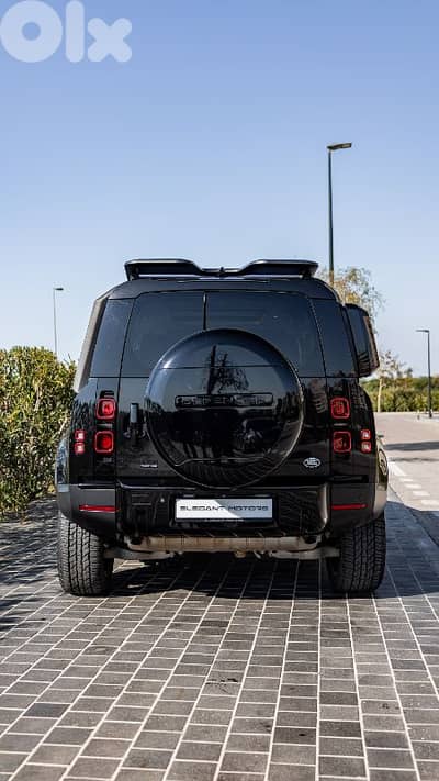 Land Rover Defender 2020 Hse CLEAN CARFAX 7 seater 40,000 miles Land Rover Defender 2020 Hse CLEAN CARFAX 7 seater 40,000 miles