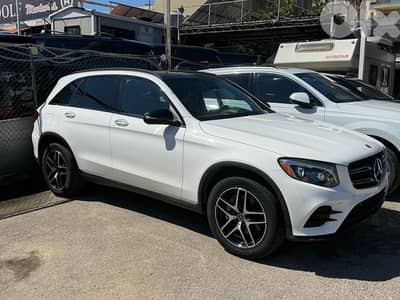 Mercedes  GLC300  2018 Clean carfax 79000mi