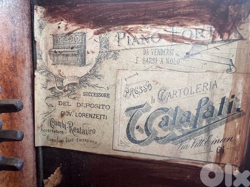 Piano Antique 4