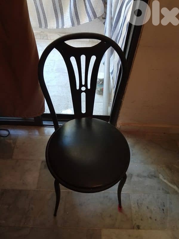 3 iron chairs  ٣ كرسي حديد 0