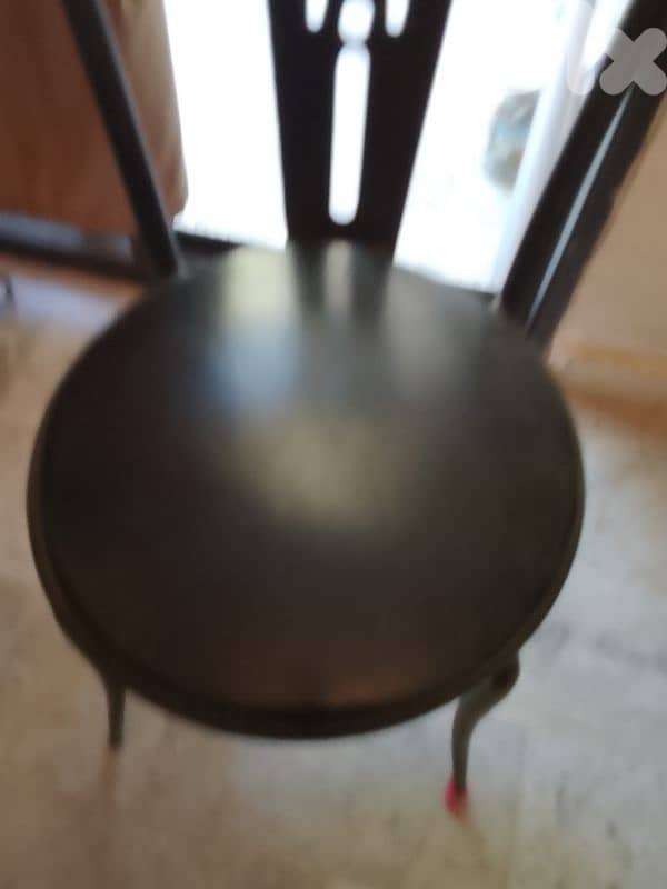 3 iron chairs  ٣ كرسي حديد 2