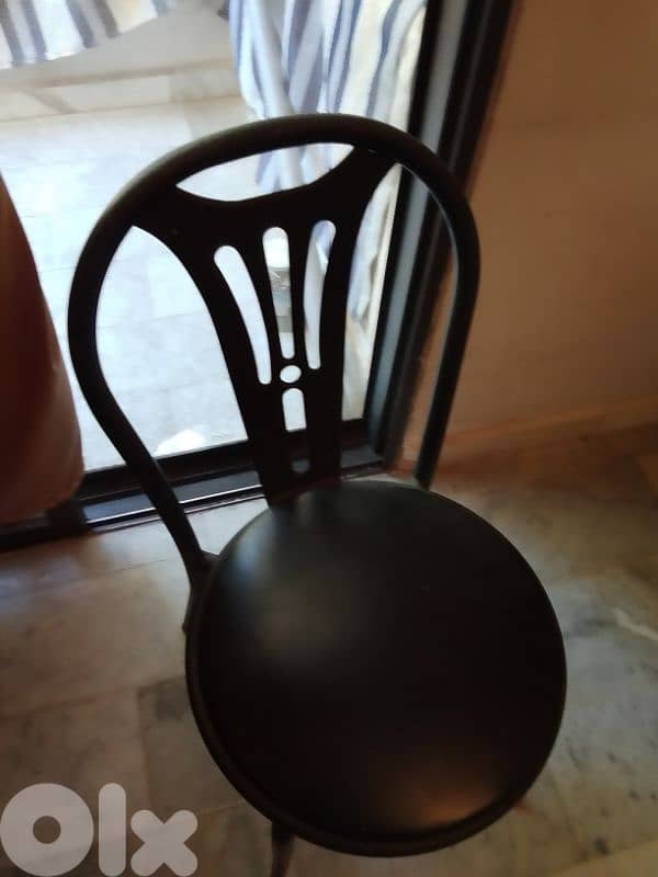 3 iron chairs  ٣ كرسي حديد 3