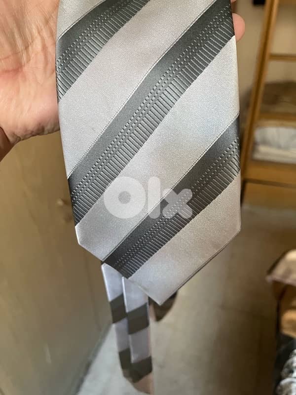 one tie brunosacci for 5 $ 1