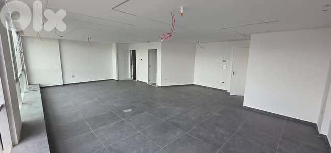 Office for Rent In Mirna Chalouhi - مكتب للإيجار في ميرنا شلوحي
