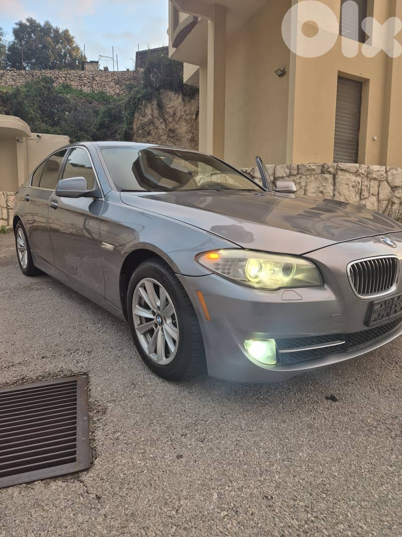 BMW 5-Series 2012 520i 0