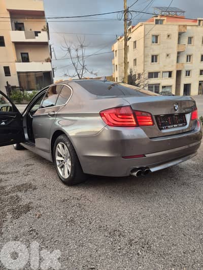 BMW 5-Series 2012 520i