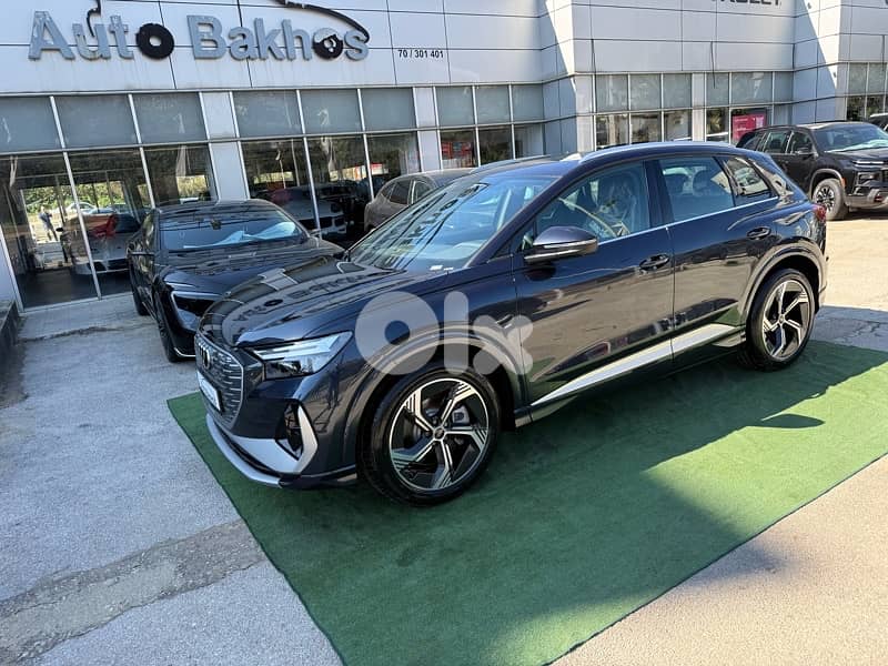 Audi Q4 e-tron 2025 0