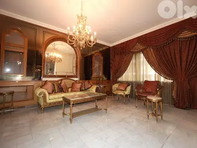 Apartment for Sale in Mar Elias شقة للبيع في مار الياس