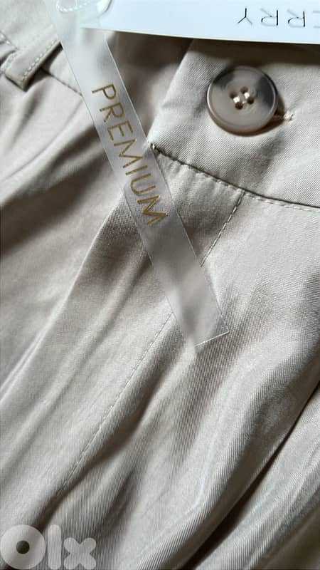 new pant premium in tag available in beige and brown 2