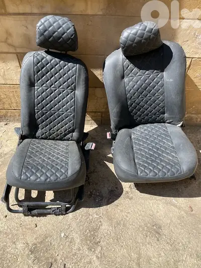 Rapid Renault 2000 Car Seats