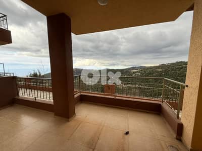 GMB204SZ - Apartment for Sale in Annaya with Roof - شقة للبيع في عنايا GMB204SZ - Apartment for Sale in Annaya with Roof - شقة للبيع في عنايا