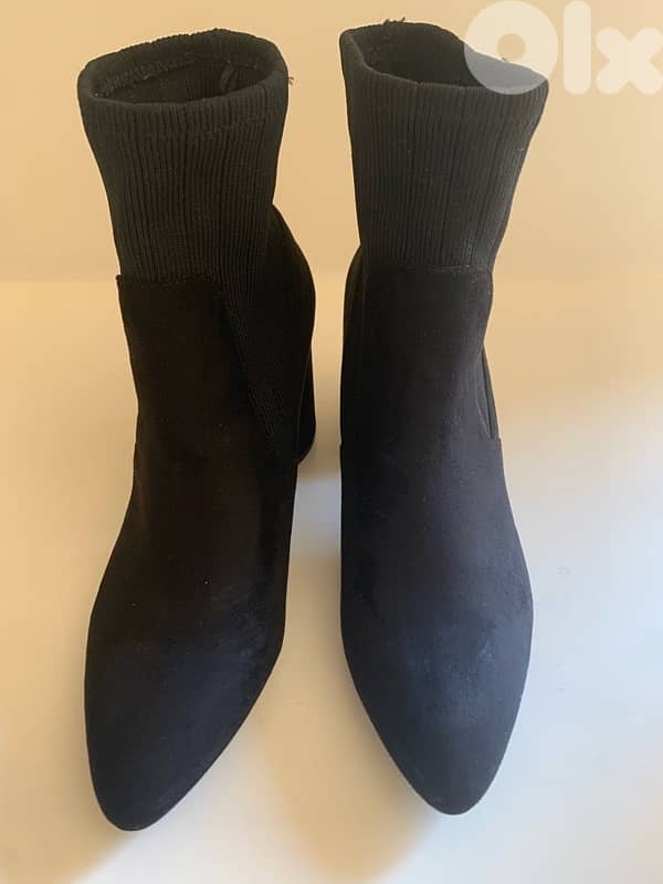 Stradivarius suede boots 0