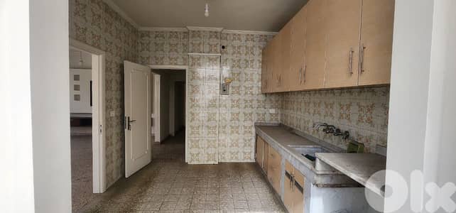 GMC247AJ Apartment for sale in Dekweneh - شقة للبيع في الدكوانة