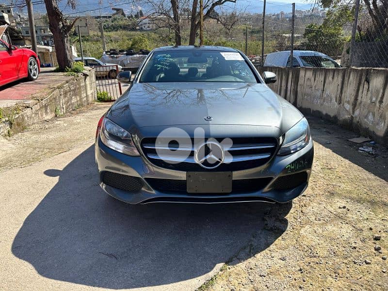 C300 Clean No Accident 16,000 miles 0