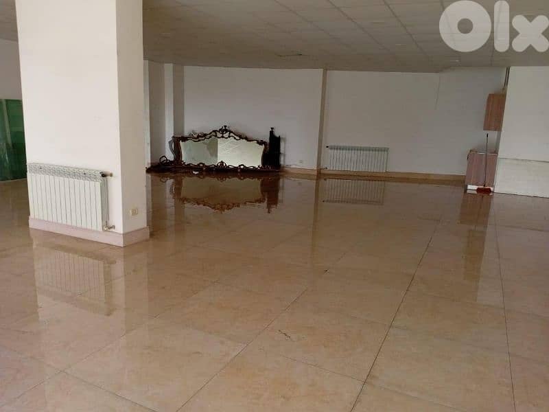 500 m2 warehouse or showrrom for rent 18000$ yearly in Dhour el Shweir 0