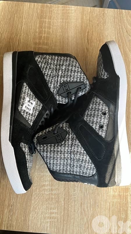 DC ORIGINAL NEW NEVER USED 8