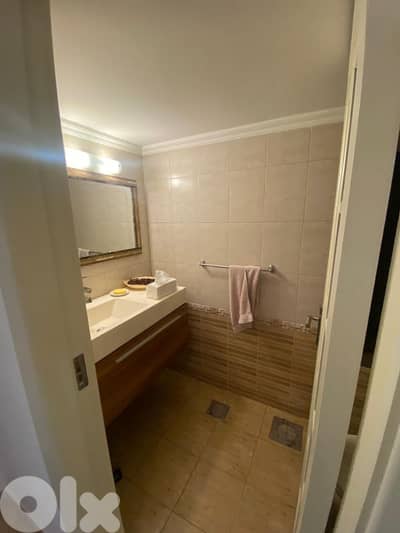 Apartment For Sale in Ain el remmeneh 330000$ شقة للبيع في عين الرمانة