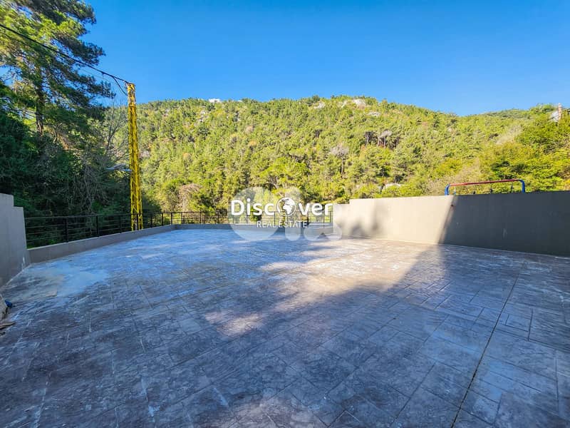 HUGE 165SQM TERRACE | Apartment for sale in Baabdat 0