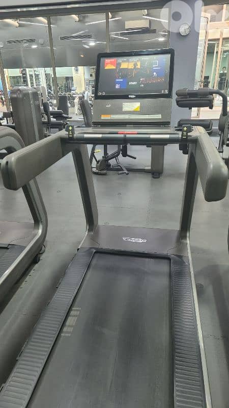 technogym artis line treadmills 0