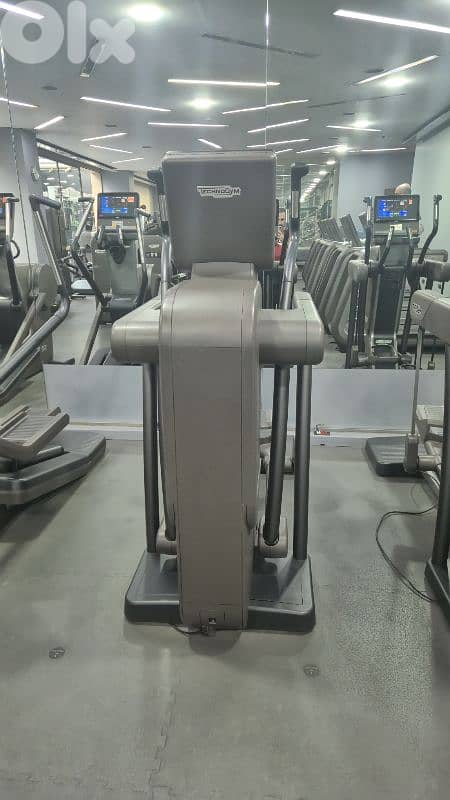 technogym artis line elliptical 0