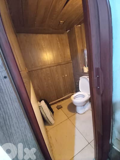 WAREHOUSE FOR RENT IN AIN EL REMMANEH 250Sq, (ARR-104)