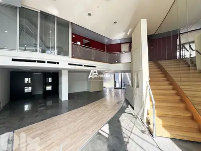 2 Floors - 180 Sqm Shop For Rent in Achrafieh