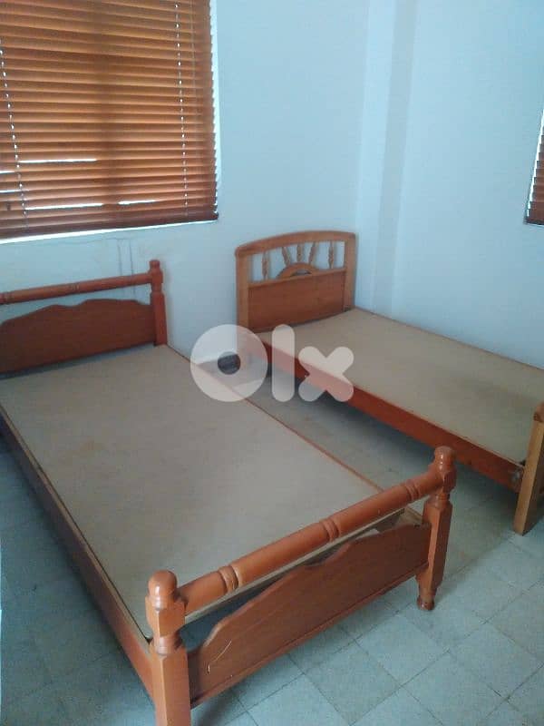 used beds    تخت مستعمل 0