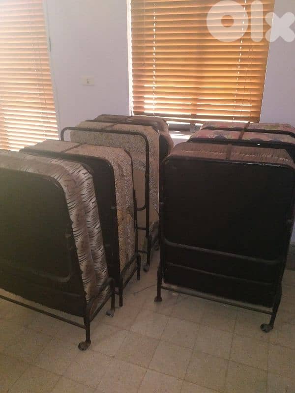 used beds    تخت مستعمل 2