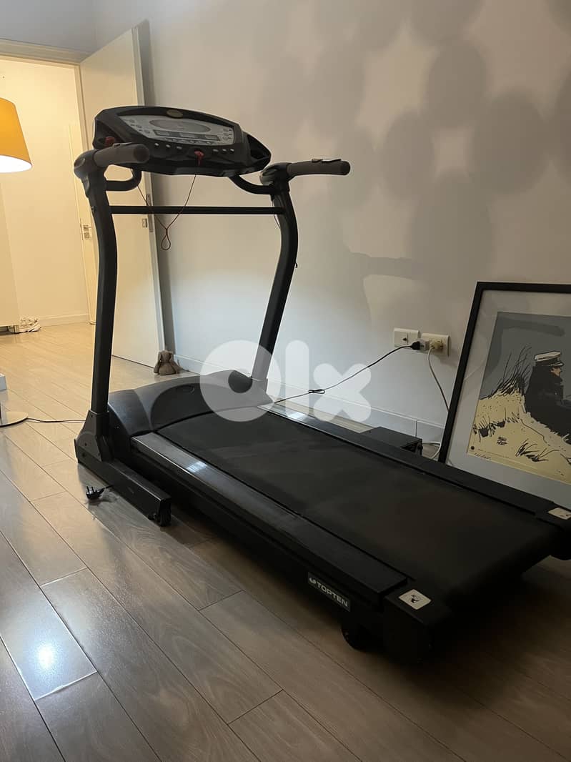 Top Ten Treadmill – Premium Brand with New LVG TV 1500 VA Power System 1