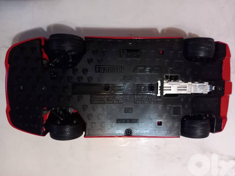 Burago 1:18 scale diecast model of a 1995 Ferrari F50 in red. 1