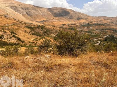L20678 - 14,200 SQM Land For Sale in Baskinta, Sannine
