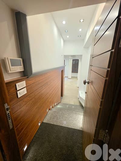 Prime Location Office For Rent In Downtown مكتب للاجار في بيروت