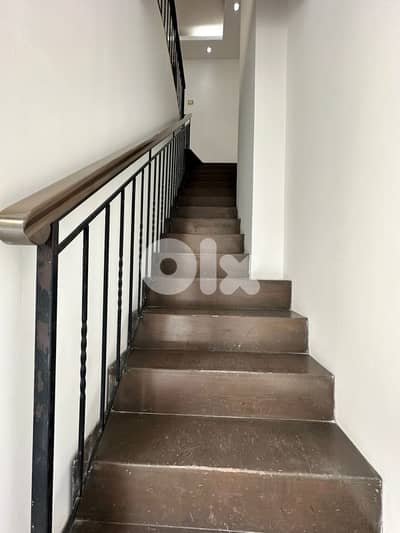 SHOP ON MAIN ROAD | JDEIDEH PRIME | HIGH VISIBILITY, (JDR-138)