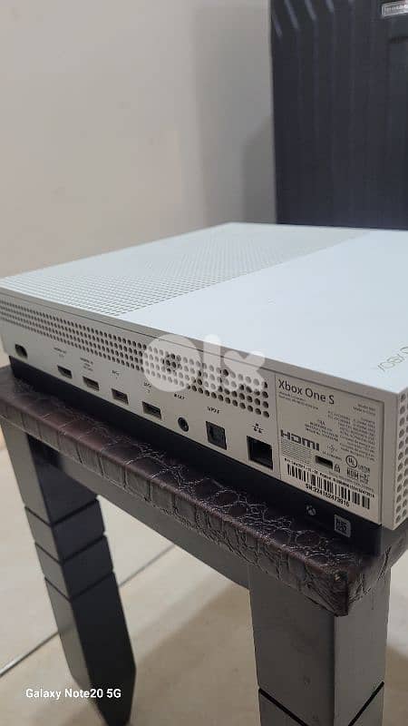 Xbox One S 2