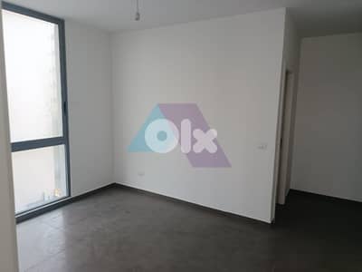 65 m2 office 4sale in Ain el remaneh - مكتب للبيع في عين الرمانة