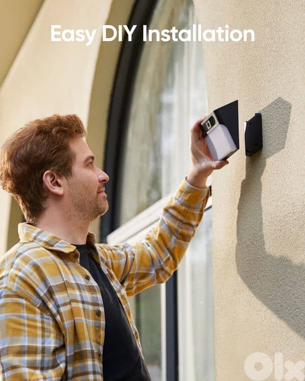 eufy - Solar Wall Light Cam S120 2