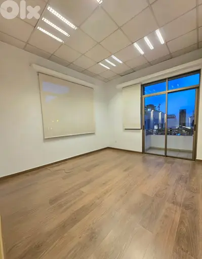 100 Sqm Office For Rent In Downtown مكتب للاجار في بيروت