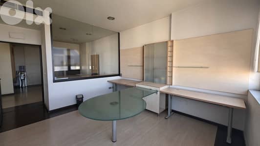 Office For Rent in Jdeideh مكتب للإيجار في الجديدة