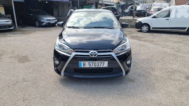 Toyota Yaris 1.5 2015 company source hatchback 0