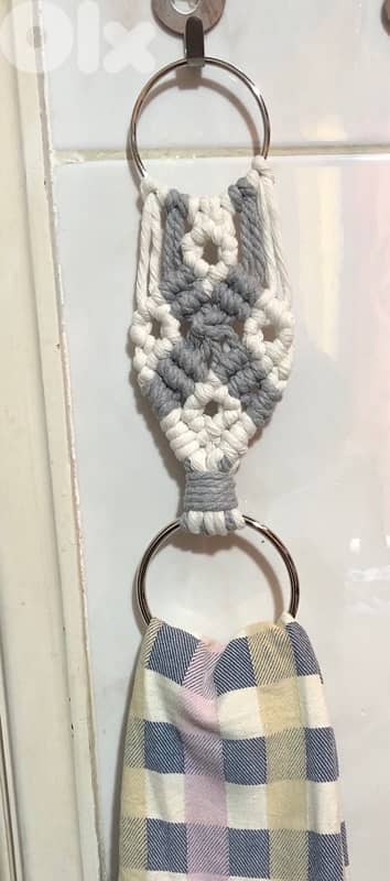 Hanging towel 2
