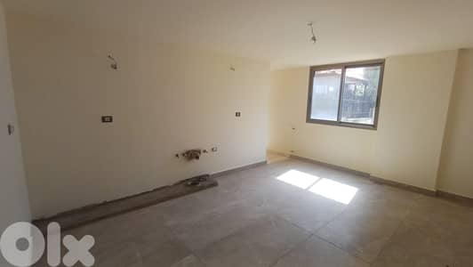 GMK172YA - Apartment For Sale In Kfarhbab - شقة للبيع في كفرحباب