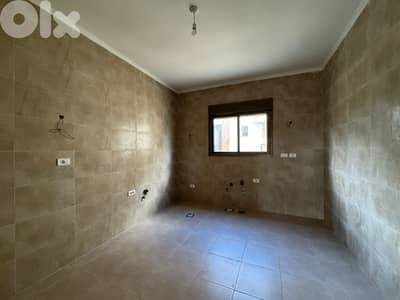 L20713 - 3-Bedroom Apartment For Sale in A New Building in Broumana