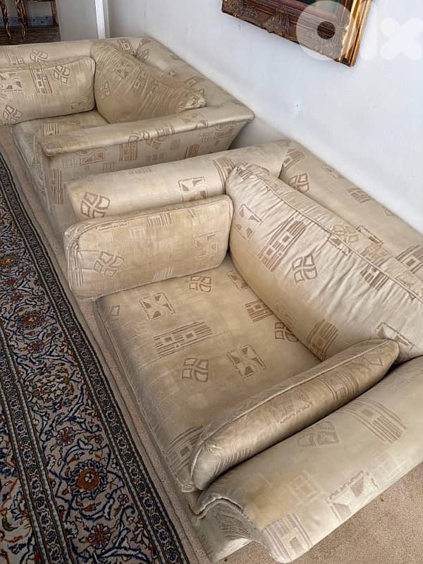 single sofa (x2) 0
