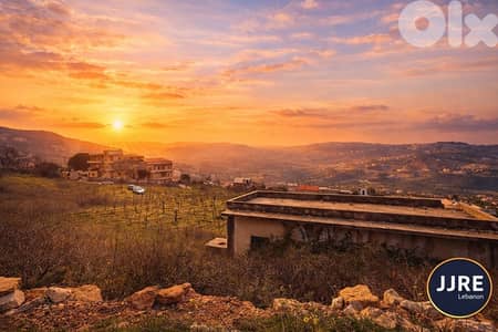 Prime Location Land In Bhamdoun For Sale / أرض في بحمدون للبيع