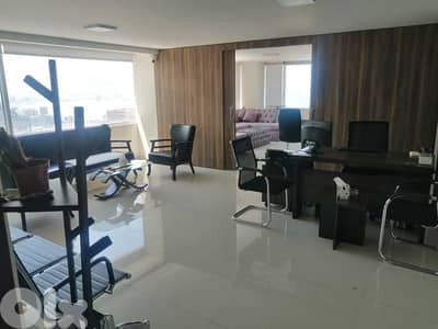 3 Offices for Rent in Luxury Tower 1,500$ مكتب مؤلف من ٣ مكاتب للاجار